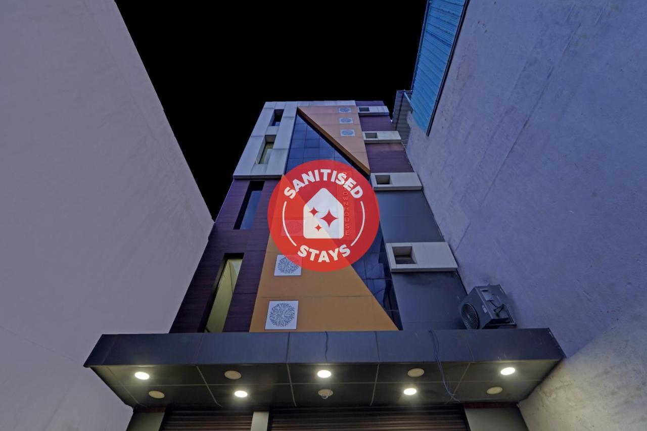 Super Townhouse 1096 Hotel Redfox Nungambakkam Near Apollo & Shankar Nethralaya Hospital Chennai Dış mekan fotoğraf