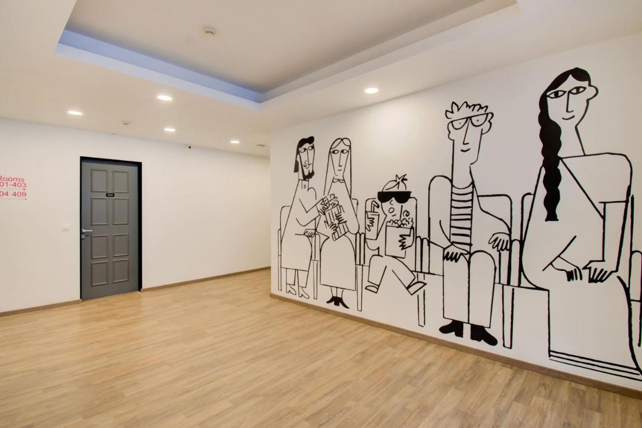 Super Townhouse 1096 Hotel Redfox Nungambakkam Near Apollo & Shankar Nethralaya Hospital Chennai Dış mekan fotoğraf